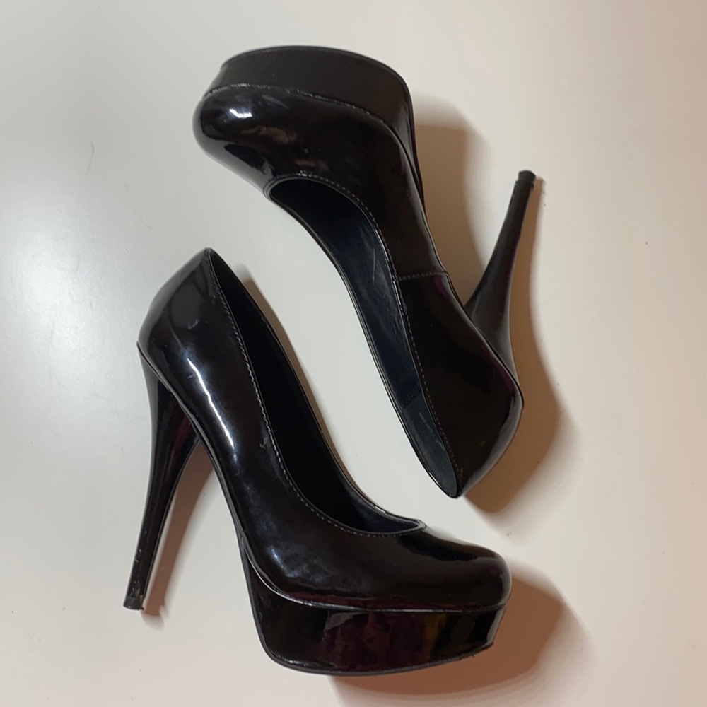 Wild Pair Black Stiletto Pumps